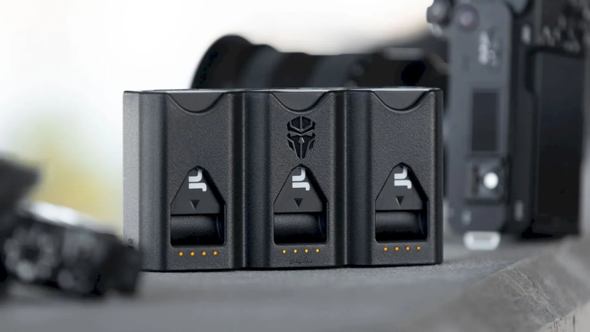 Open Box Jupio Prime Triple Charger and Card Holder - Canon LP-E6NH