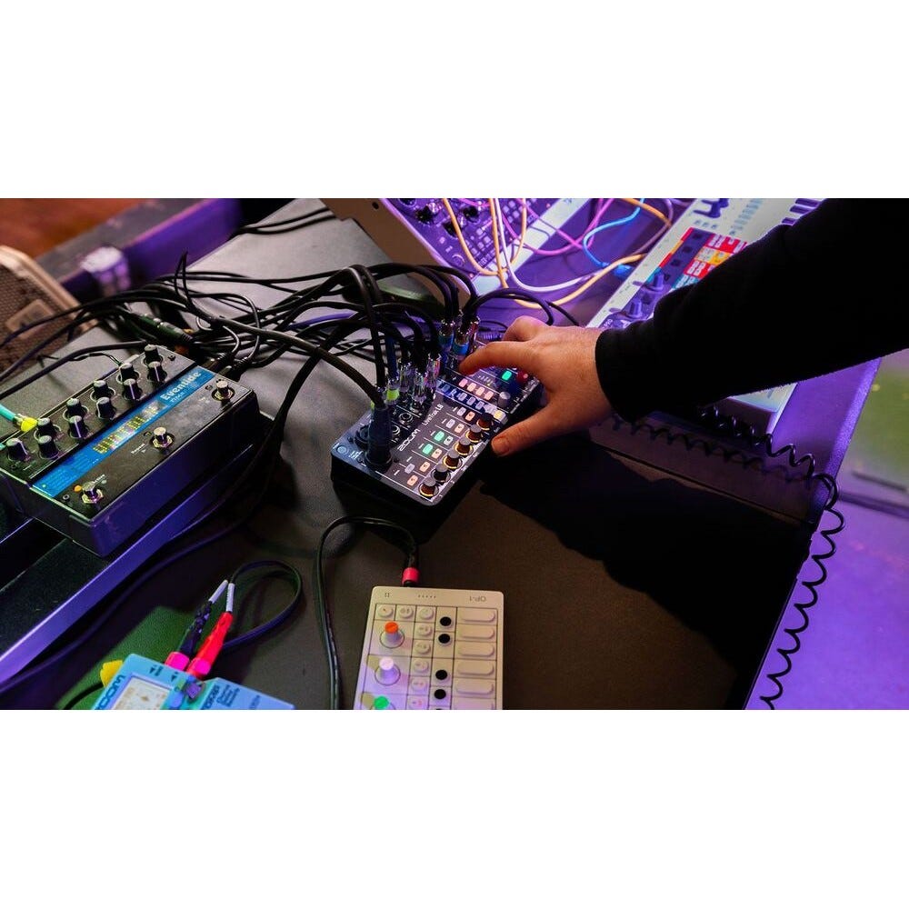 Zoom LiveTrak L6 Multi-Track Mixer and Recorder