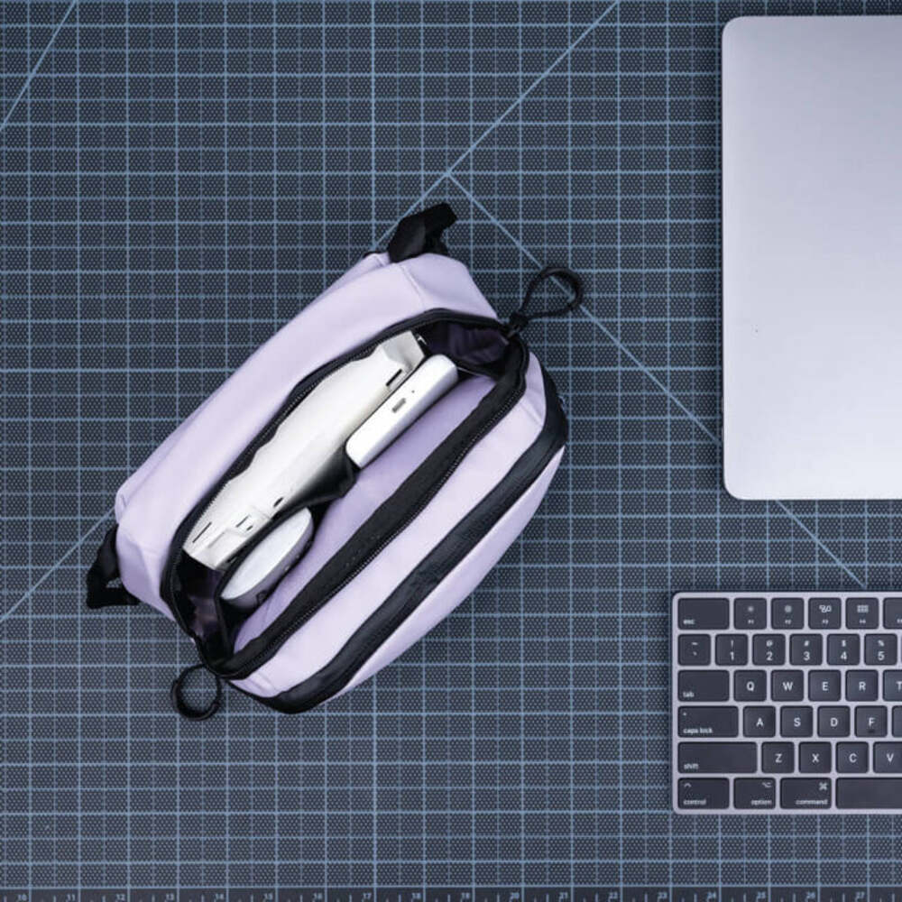 Wandrd Tech Bag Large - Uyuni Purple