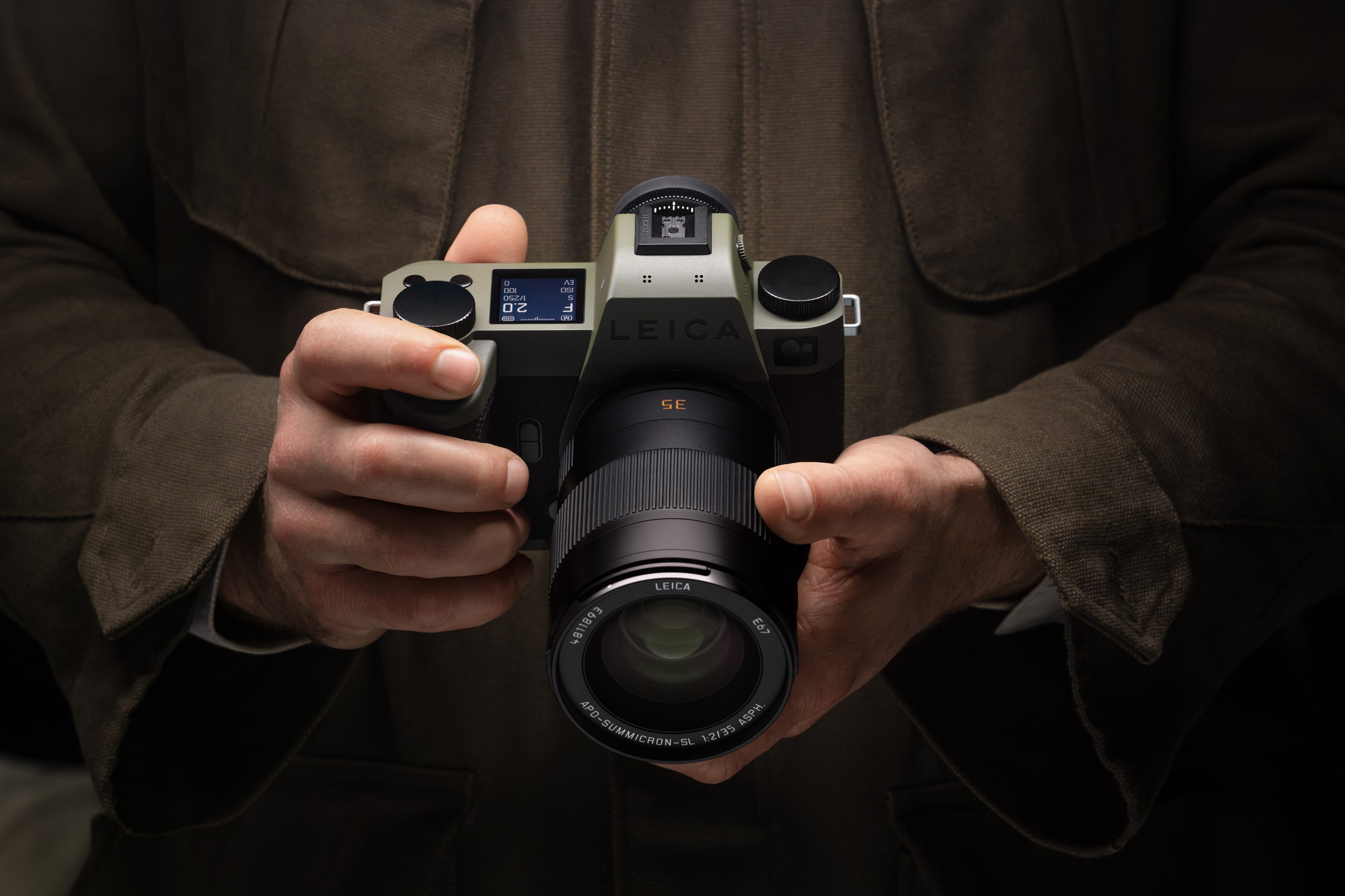 LEICA SL3 Mirrorless Camera Reporter Edition