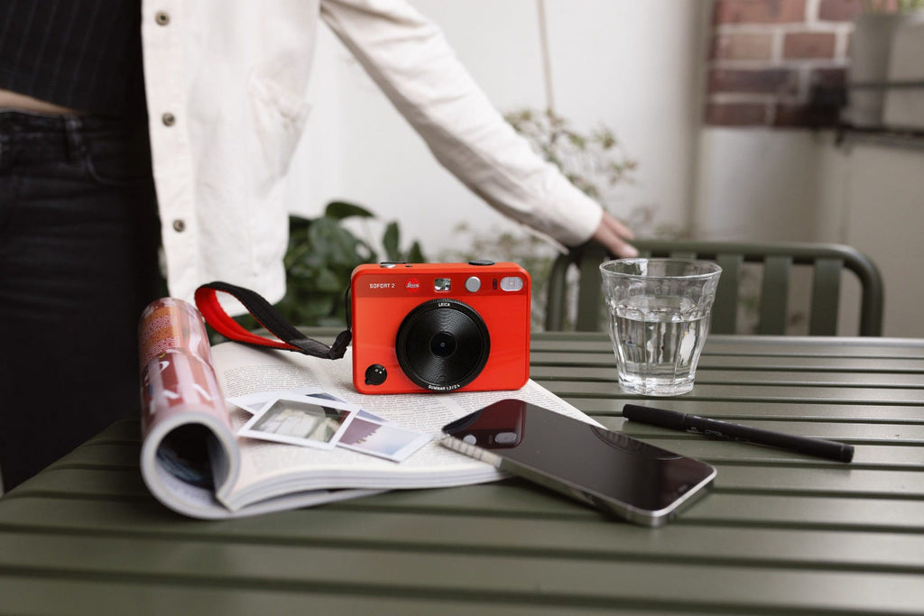 LEICA Sofort 2 Red