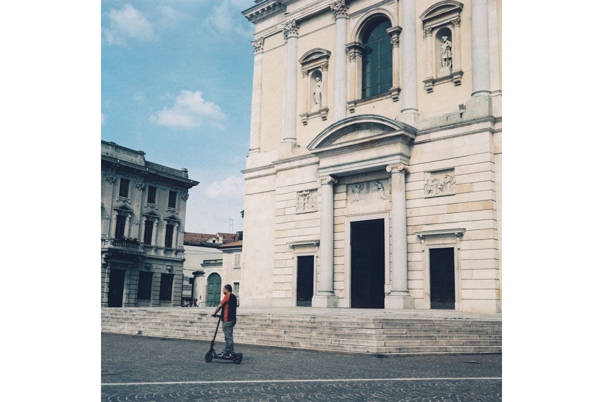 Lomography 120 ISO 400 - Sun-Kissed LomoChrome Color '92