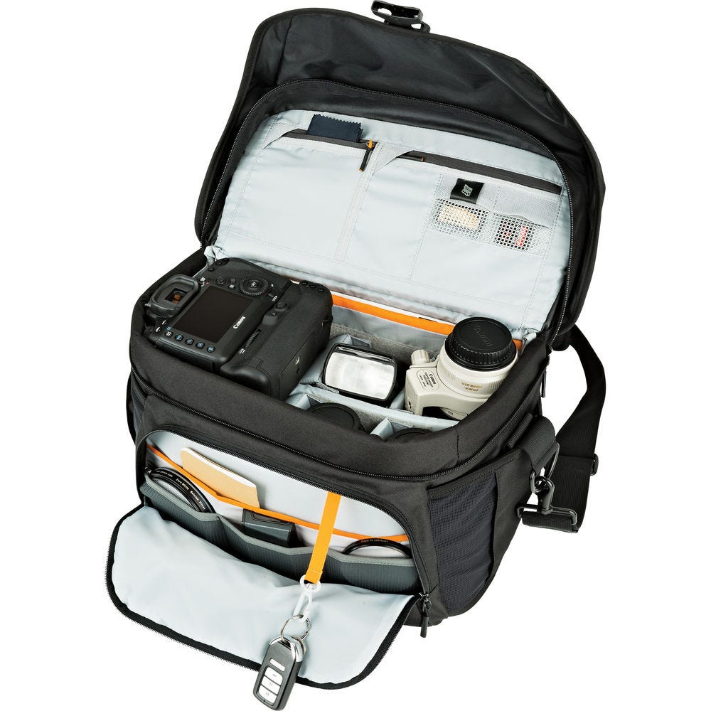 Lowepro Nova 200AW II Black