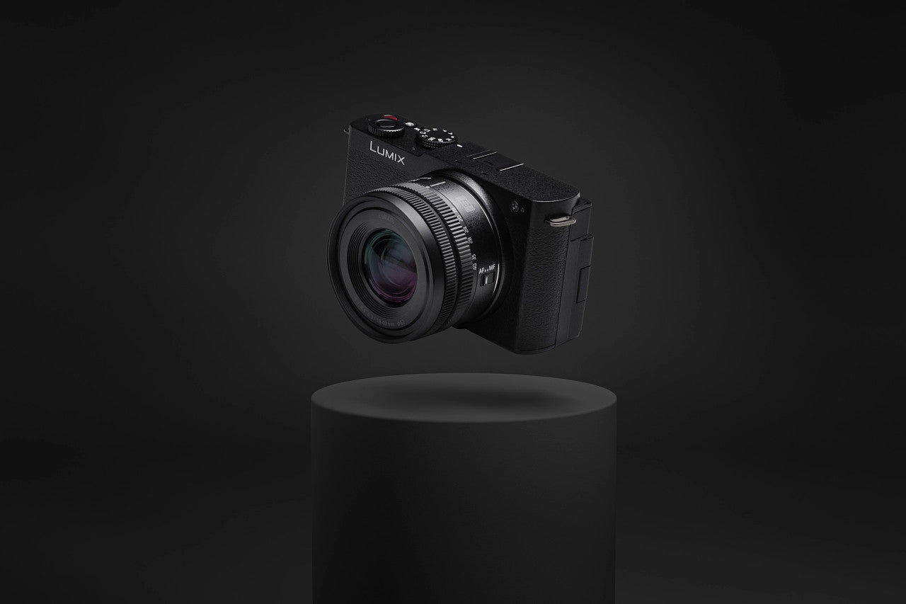 Panasonic LUMIX S9 Mirrorless Camera with 18-40mm Lens (Black)