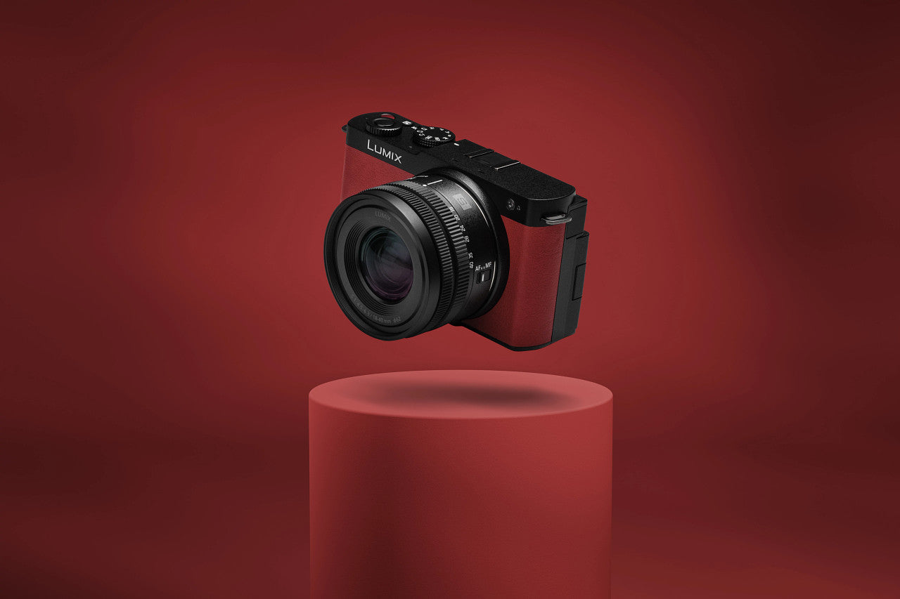 Panasonic LUMIX S9 Mirrorless Camera with 18-40mm Lens (Red)