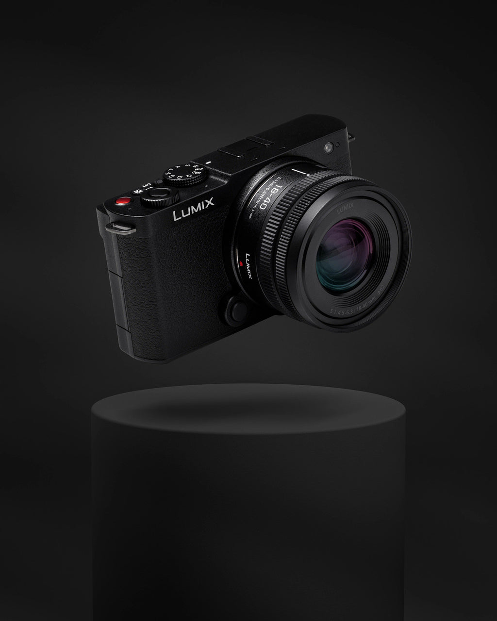 Panasonic LUMIX S9 Mirrorless Camera with 18-40mm Lens (Black)