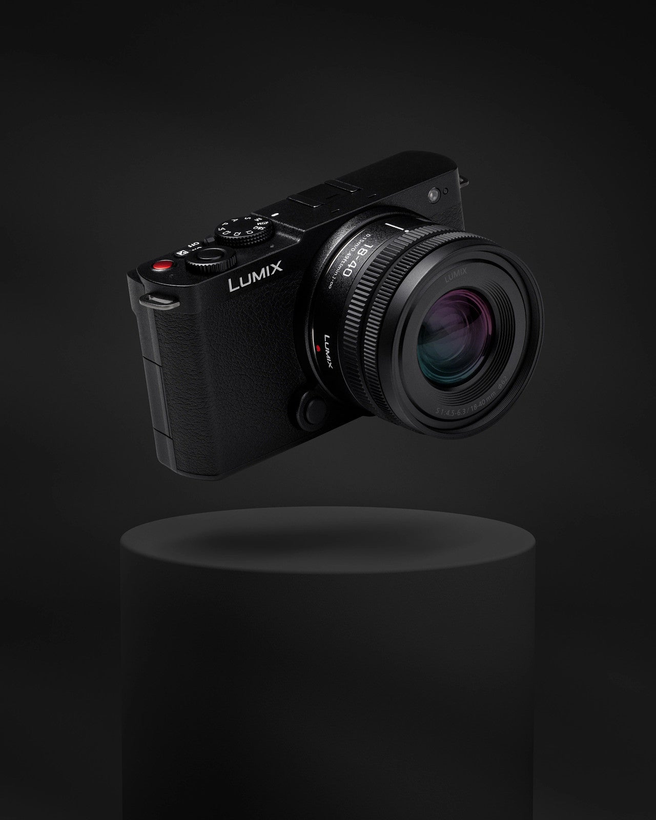 Panasonic LUMIX S9 Mirrorless Camera with 18-40mm Lens (Black)