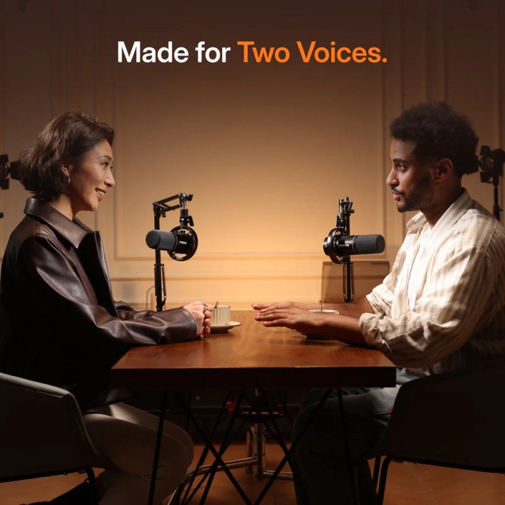 MAONO PD200W Hybrid Podcasting Wireless Microphone (Desktop Stand)