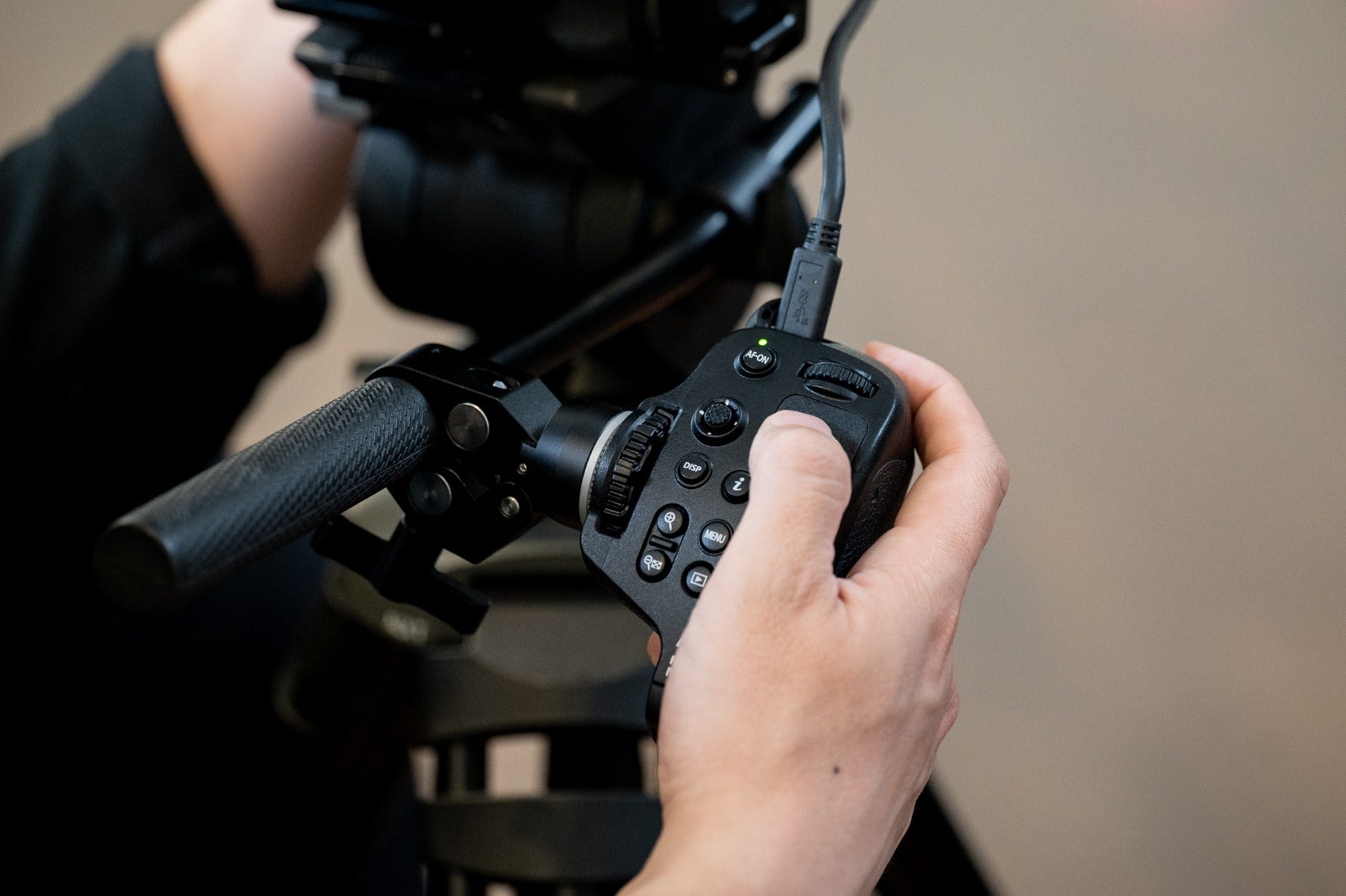 Nikon Remote Grip MC-N10