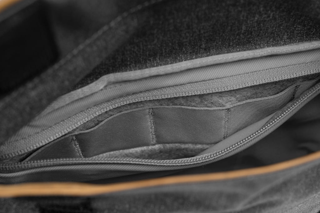 Peak Design The Field Pouch (v2) - Charcoal