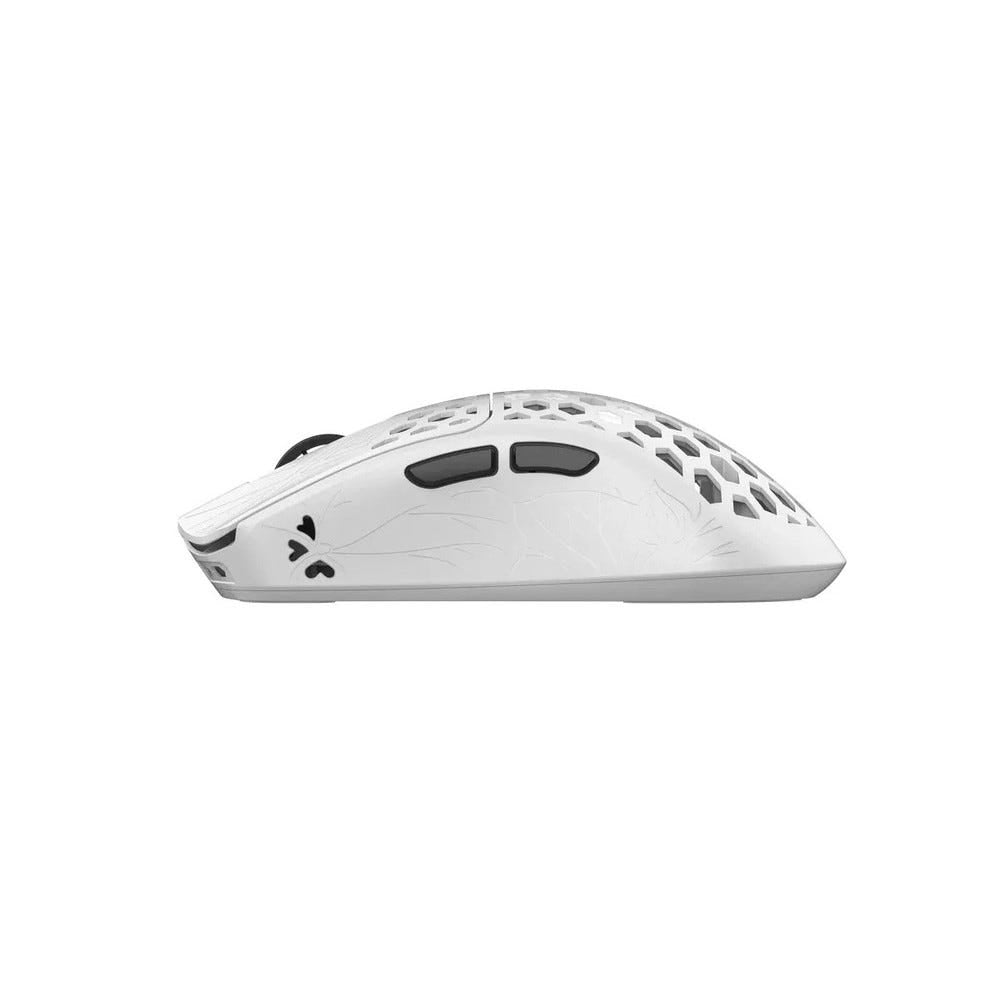 ARBITER STUDIO TENKO Akitsu Carbon Fiber 8K Ultra-Wireless Gaming Mouse (White)