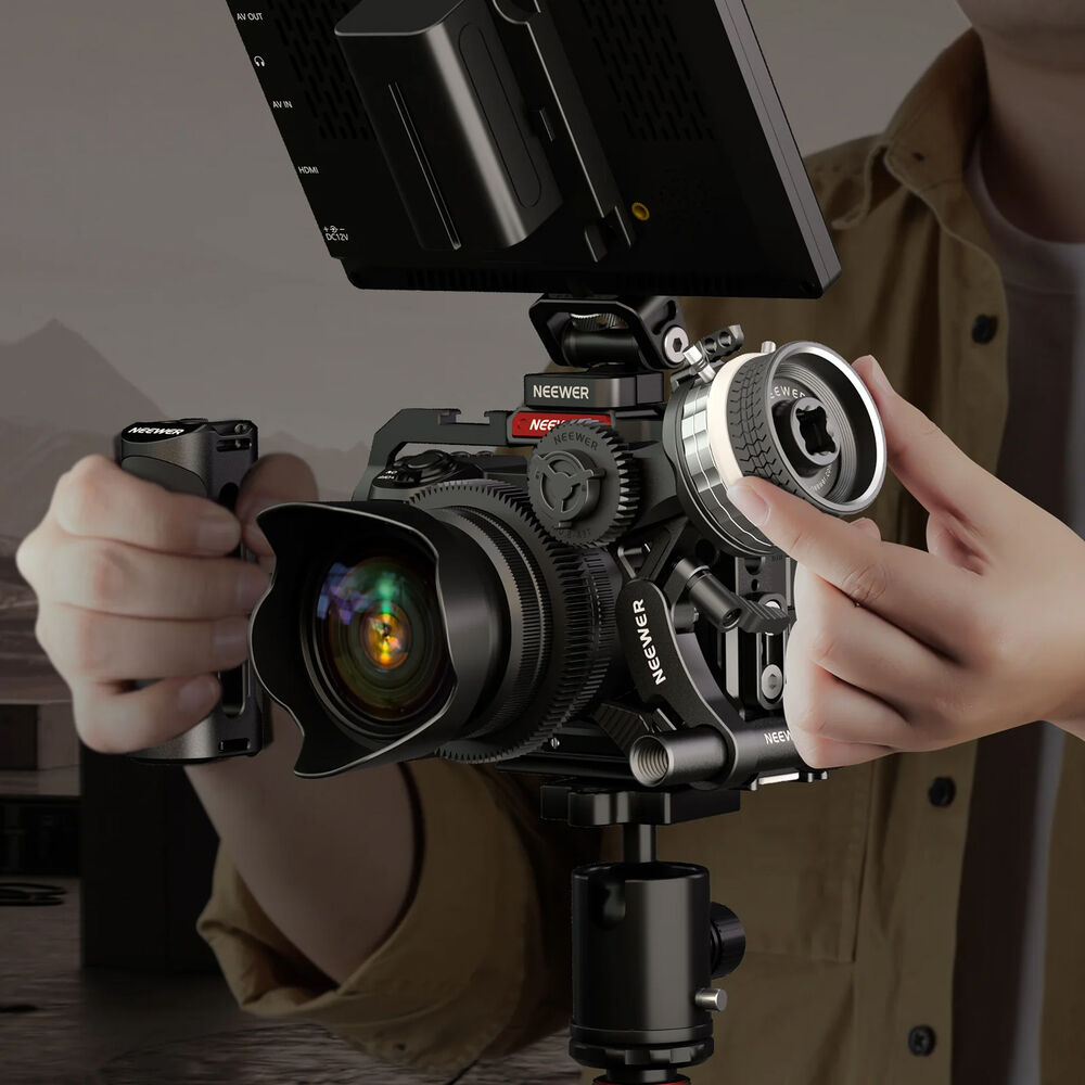 NEEWER PG001 Mini Follow Focus with AB stops & 15mm Rod Clamp