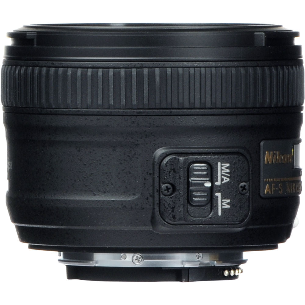 Nikon Portrait Kit with AF-S 50mm f/1.8G & SB-700 Flash
