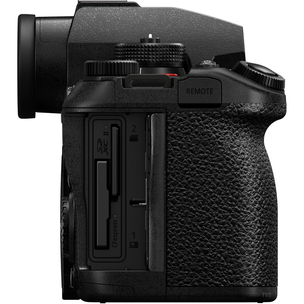 Panasonic LUMIX S1R II Kit with 24-60mm F2.8 Lens