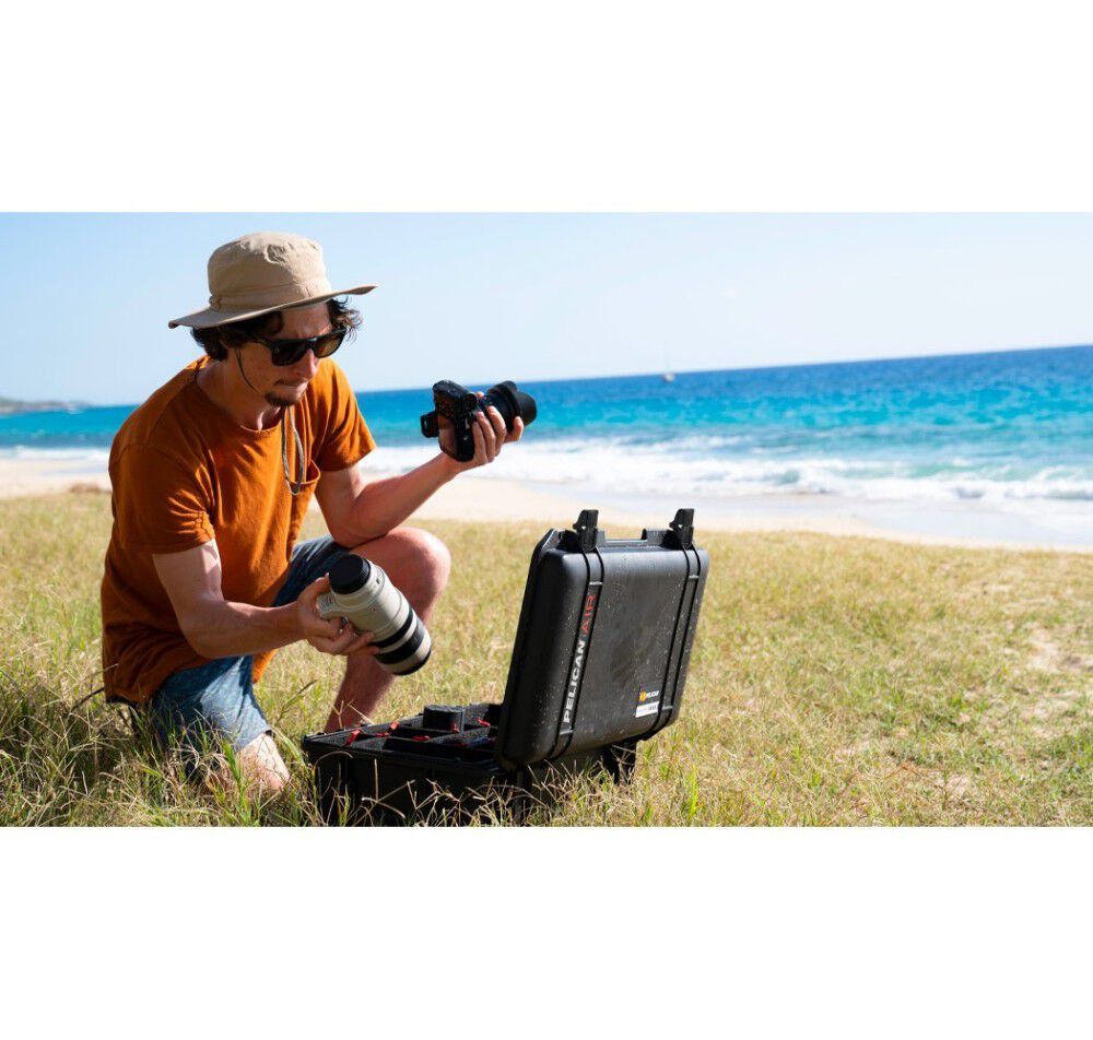 Pelican 1535 Air Case - Black with Foam