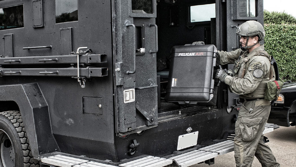 Pelican 1607 Air Case - Black with Foam PE1607AIRBNFG2