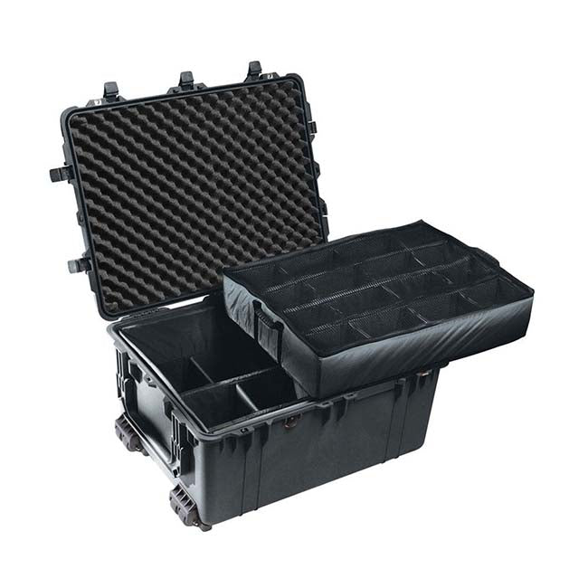 Pelican 1630 Black Case with Padded Dividers