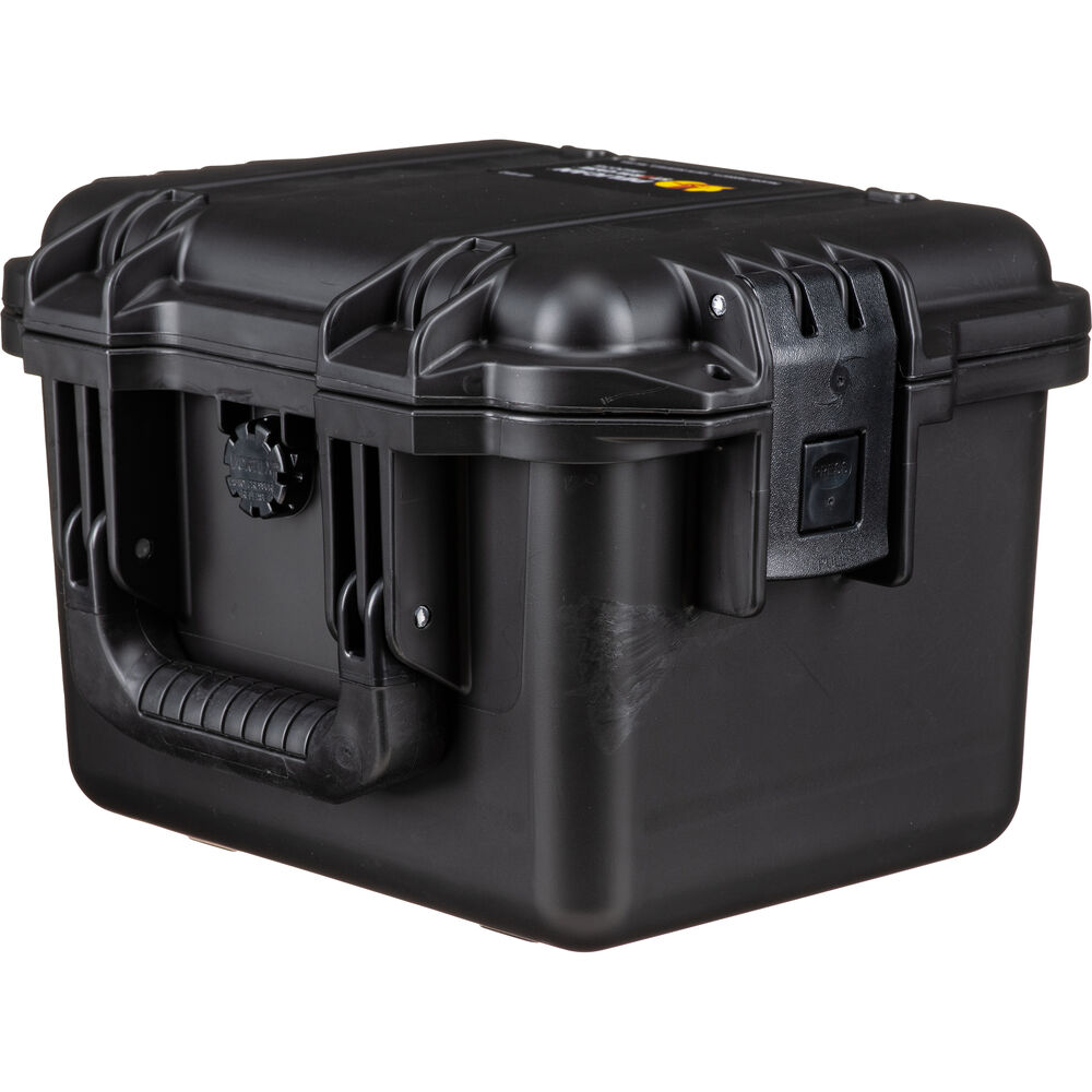 Pelican iM2075 Storm Case - Black with Foam