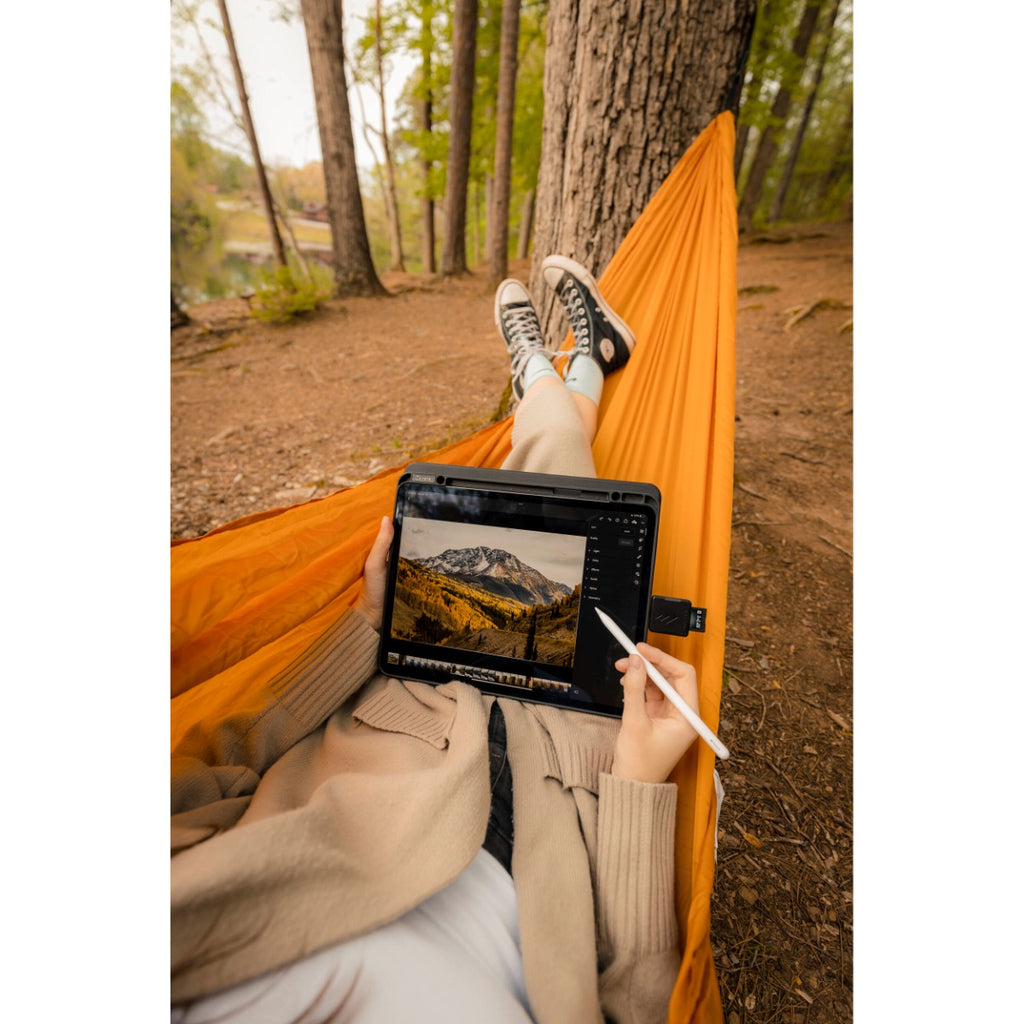 ProGrade Digital SDXC and microSDXC Dual-Slot Mobile Card Reader