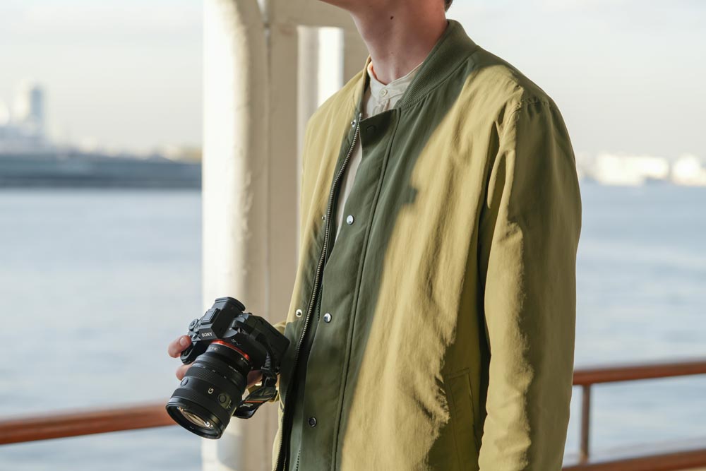 Sony FE 20-70mm f/4 G lens