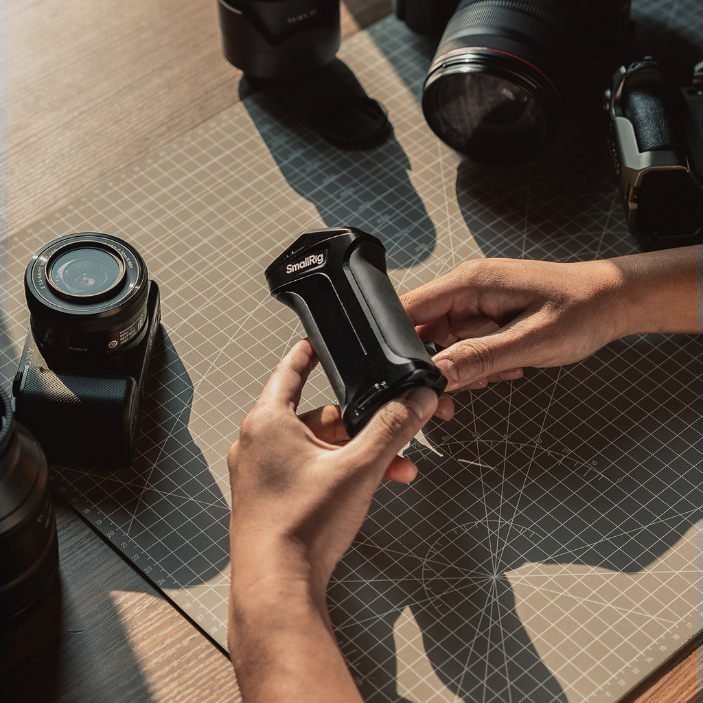 SmallRig Rotating Side Handle with Trigger REC for Selected Sony Mirrorless Cameras 3893