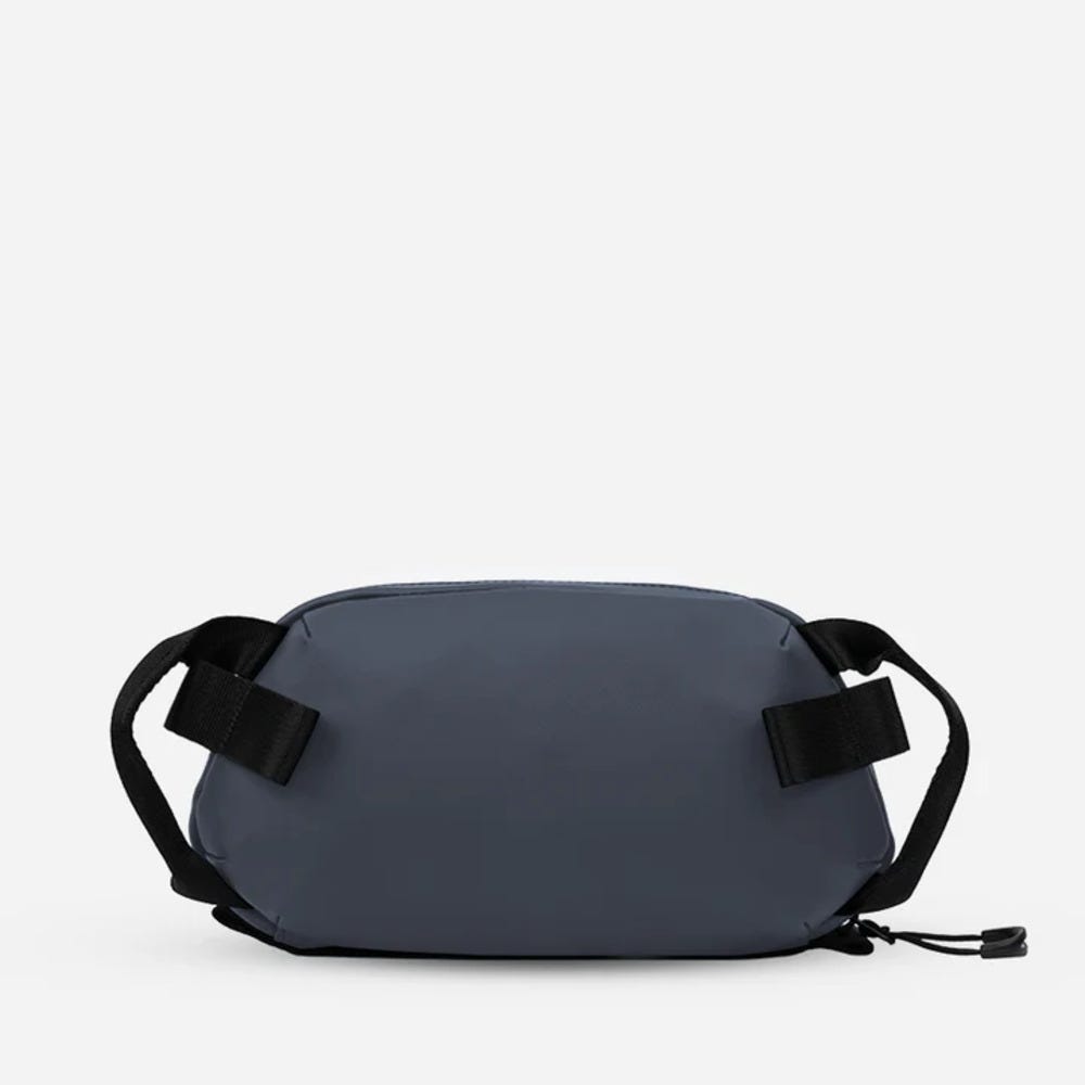 Wandrd Tech Bag Medium - Aegean Blue 