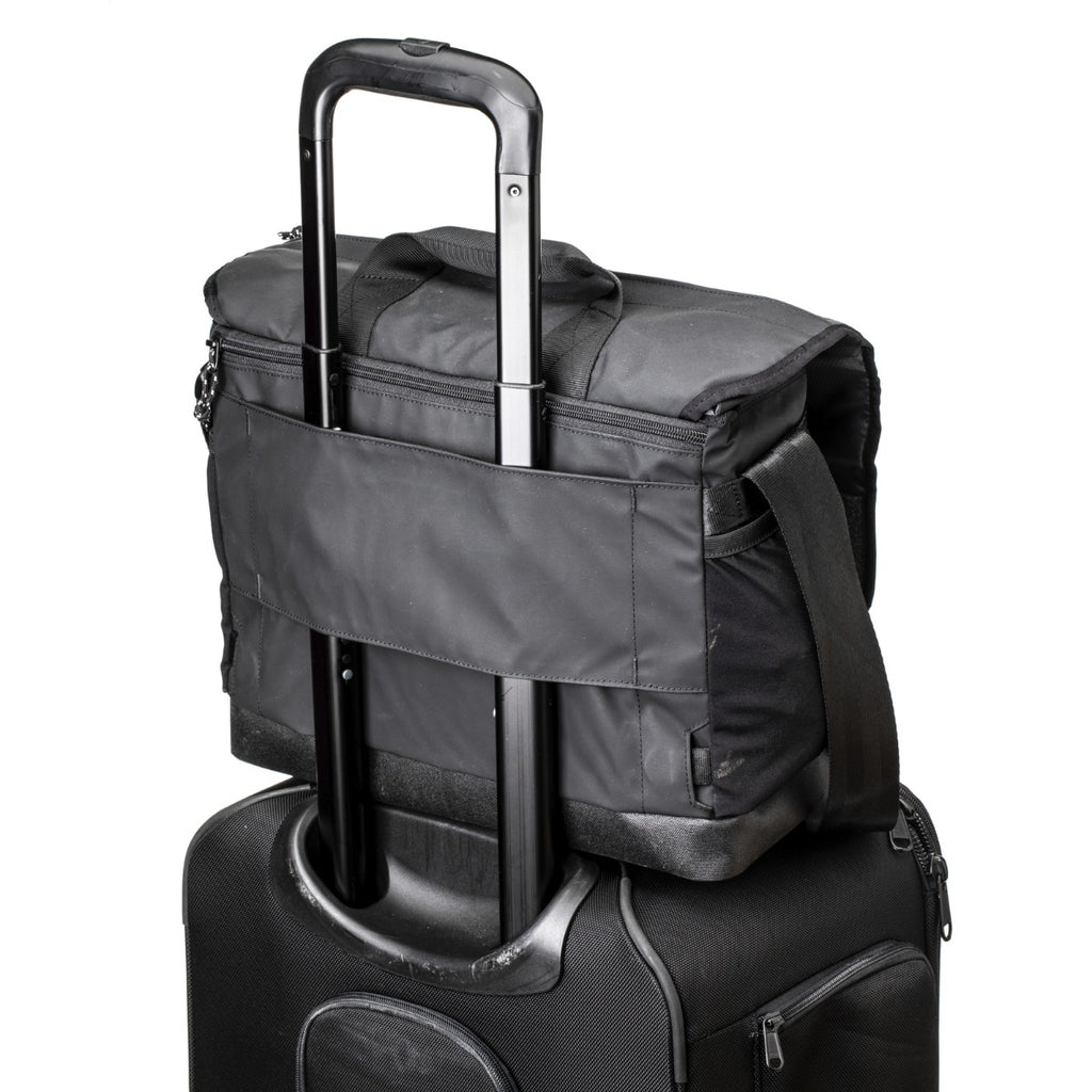 Tenba DNA 13 Messenger Bag Black
