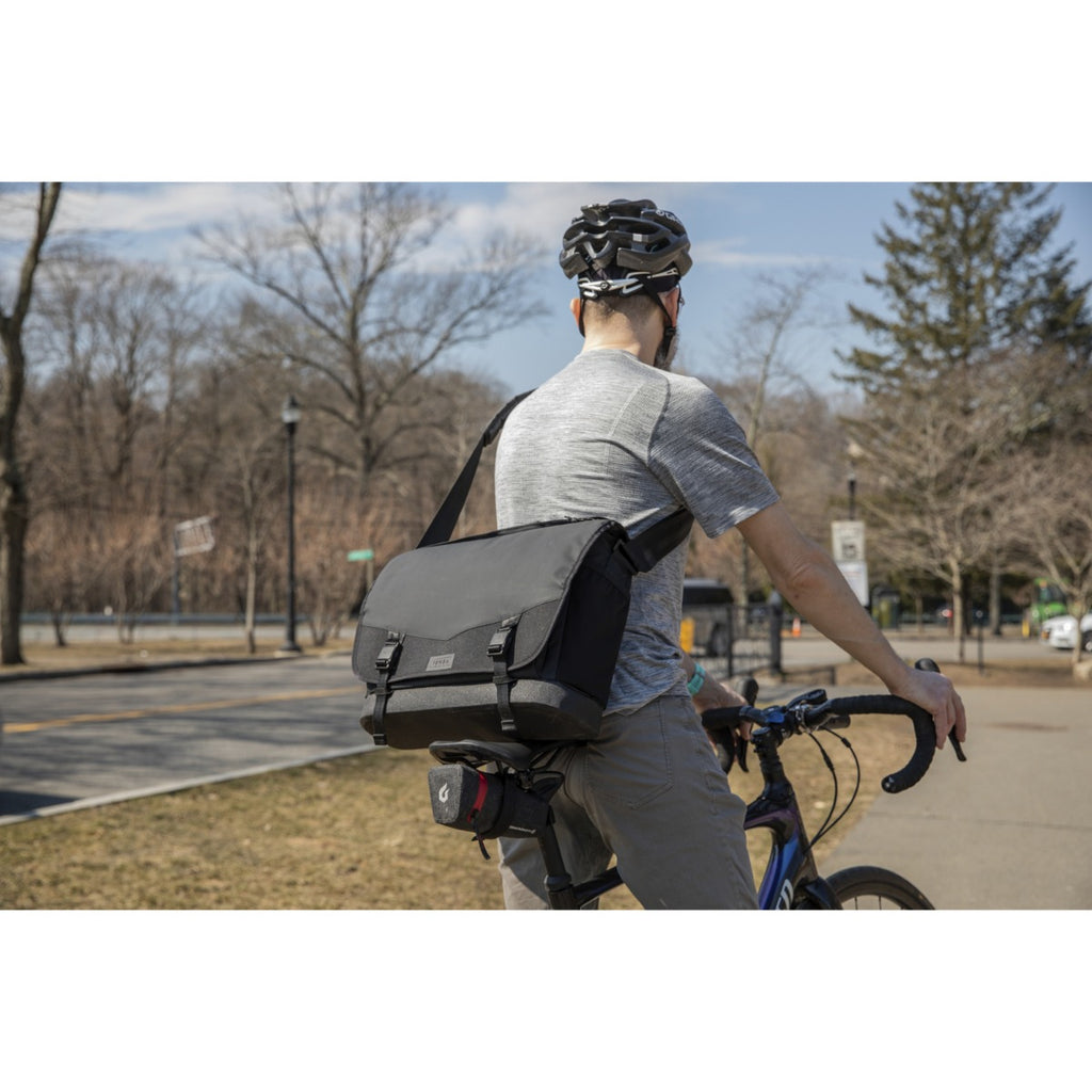 Tenba DNA 16 Slim Messenger Bag Black