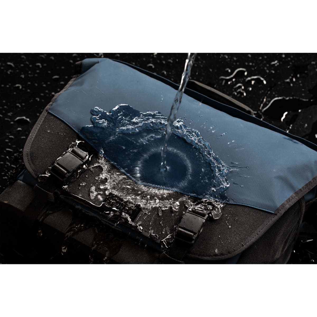 Tenba DNA 16 Slim Messenger Bag Blue