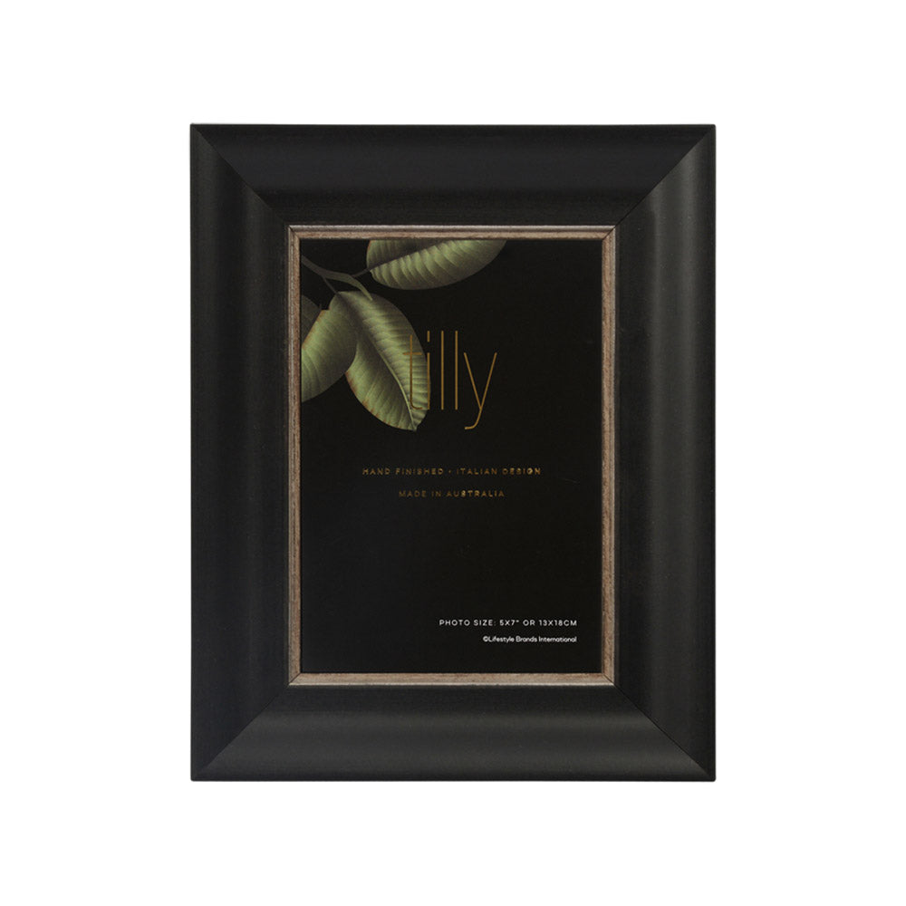 Tilly Wide Black Scoop 5x7