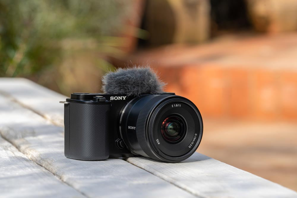 Sony E 11mm f/1.8 Lens