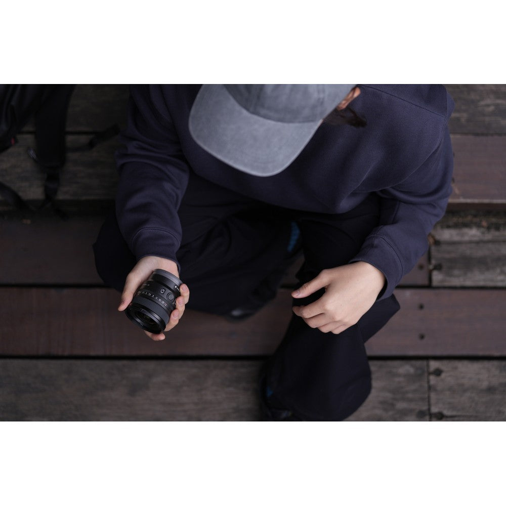 Sony FE 16mm f/1.8 G