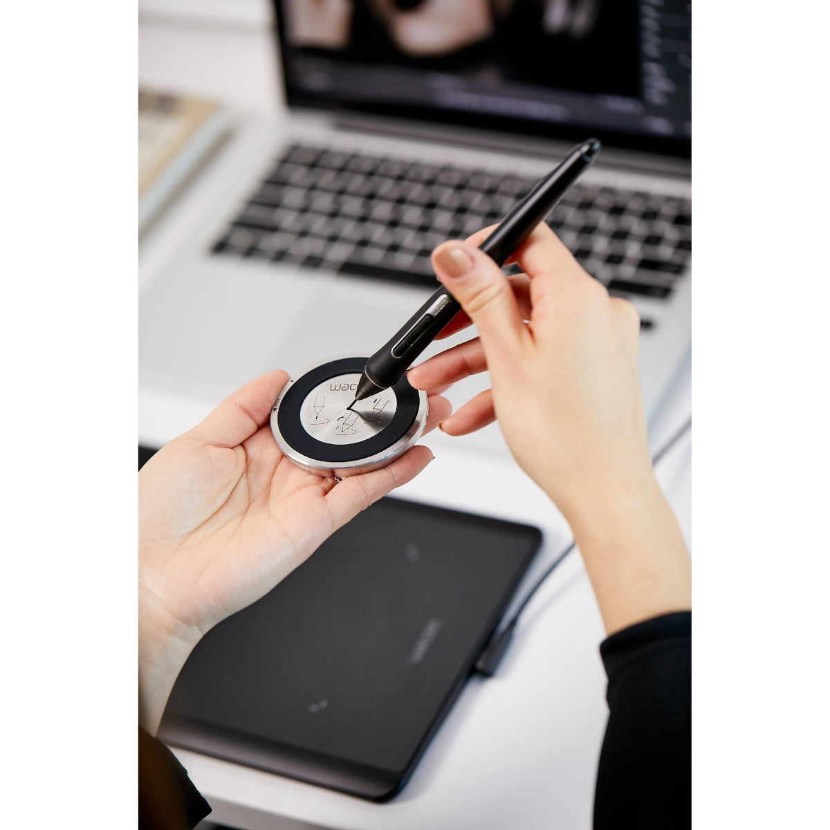 Wacom Intuos Pro Creative Pen Tablet - Small
