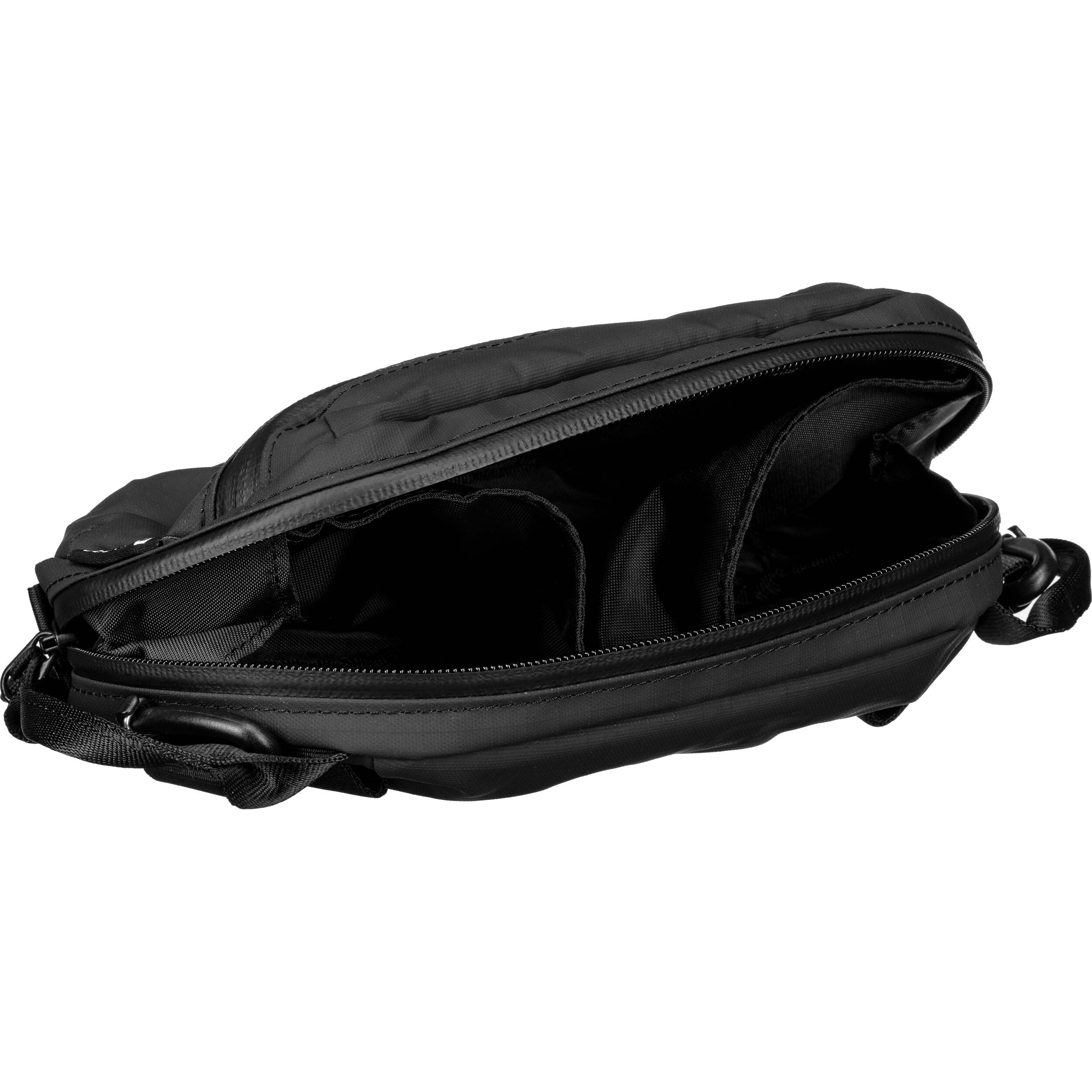 Wandrd Tech Bag Medium - Black