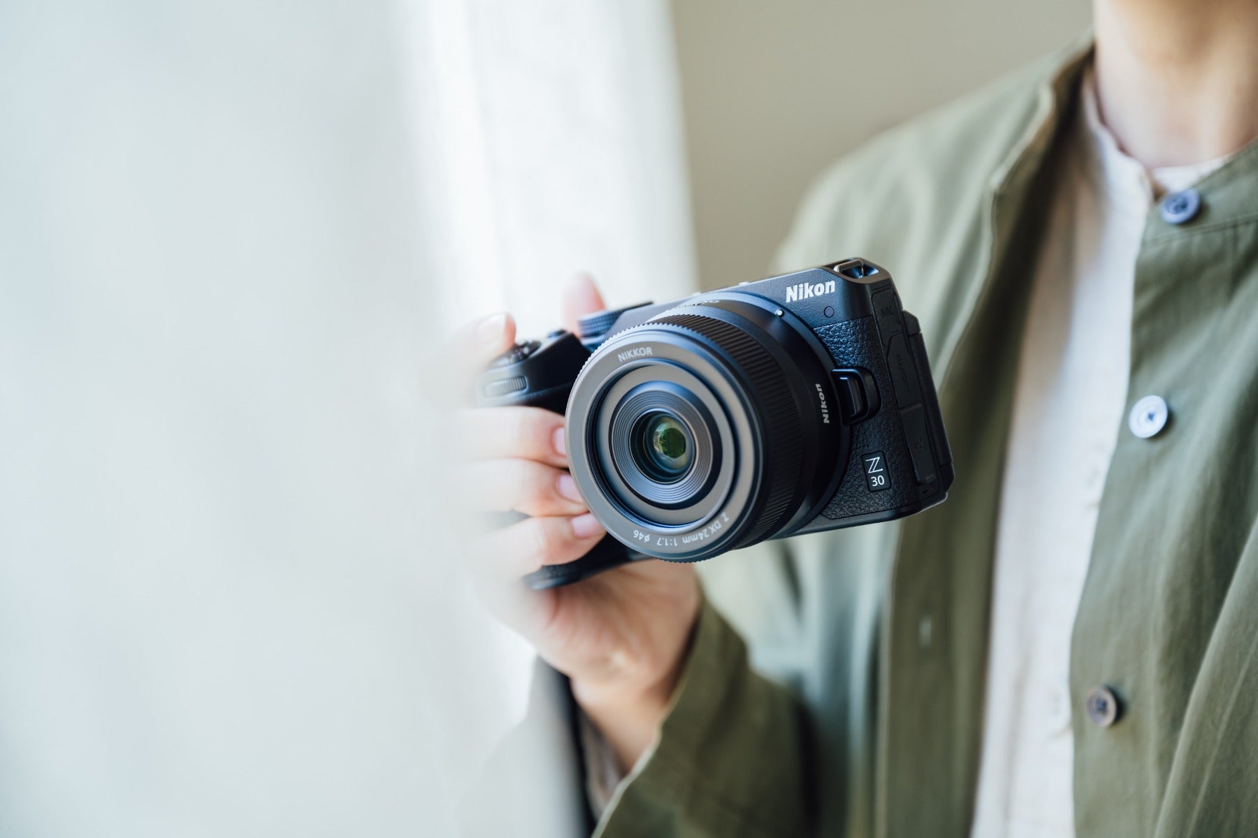 Nikon NIKKOR Z DX 24mm f/1.7 Lens