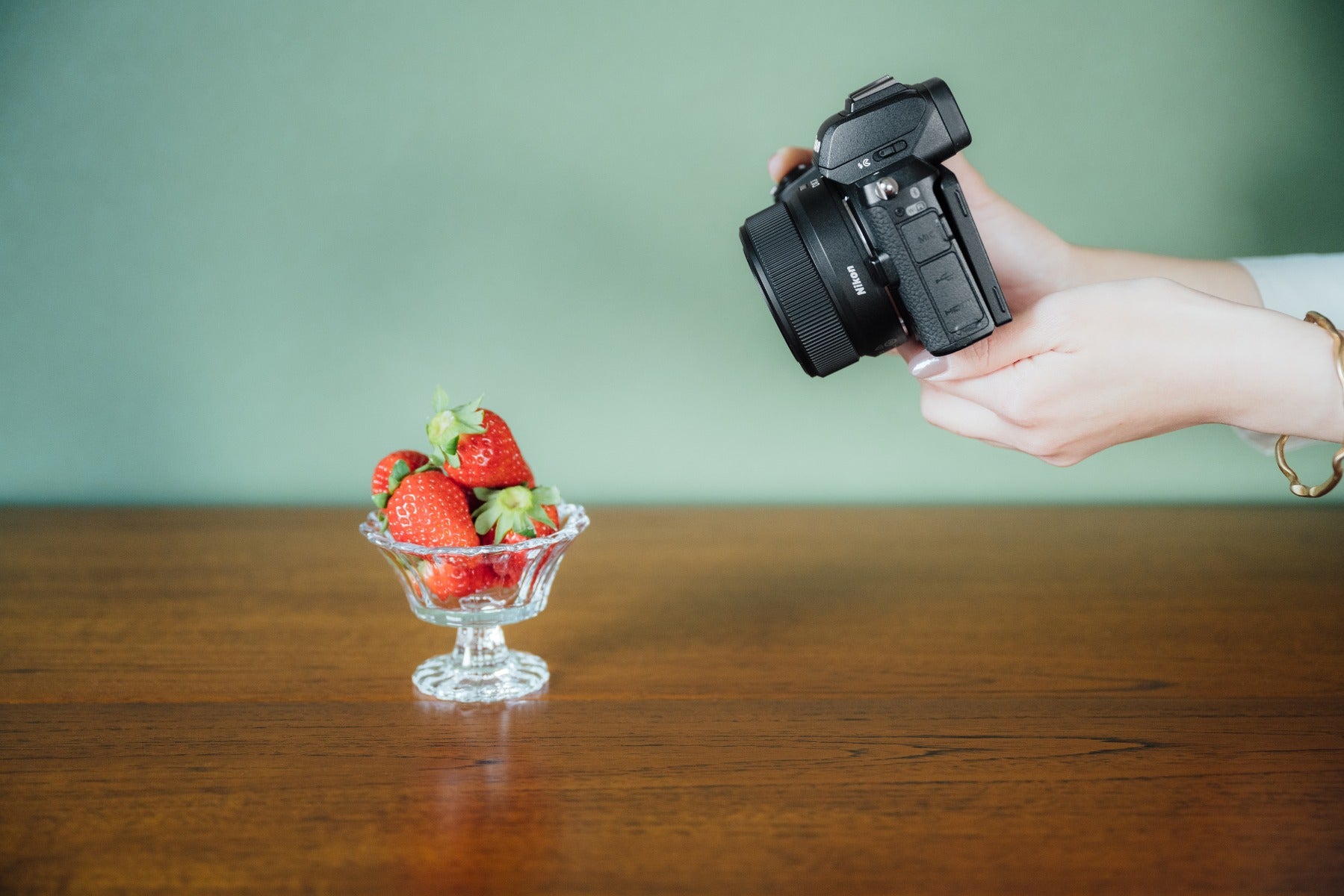 Nikon NIKKOR Z DX 24mm f/1.7 Lens
