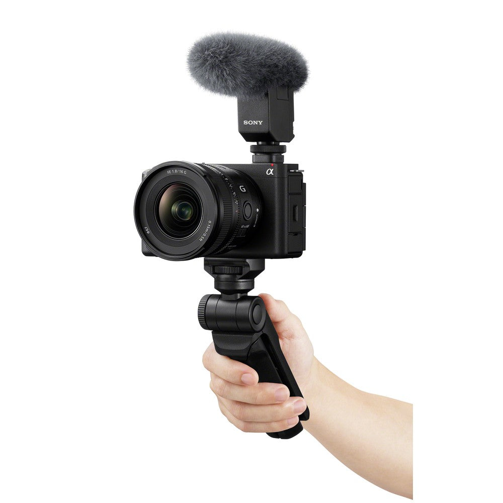 Sony FE 16mm f/1.8 G