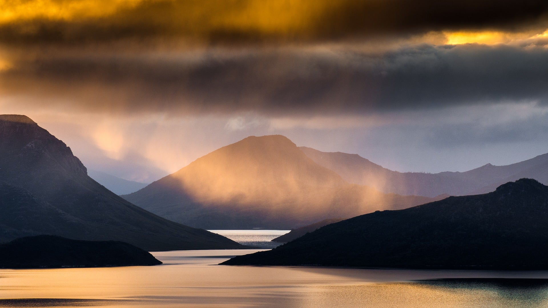 Lake Pedder - earlier. ©Cam Blake