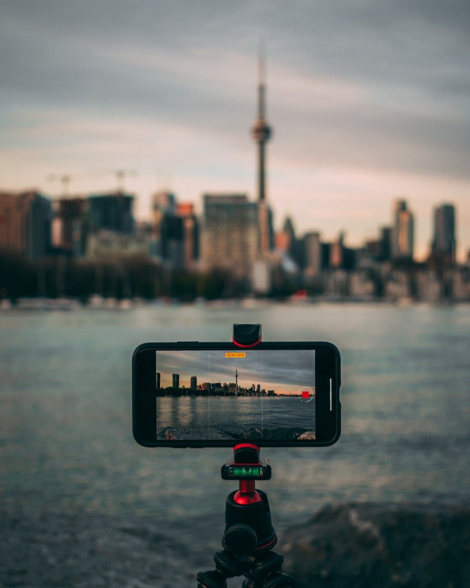 Joby Gorillapod with mobile phone