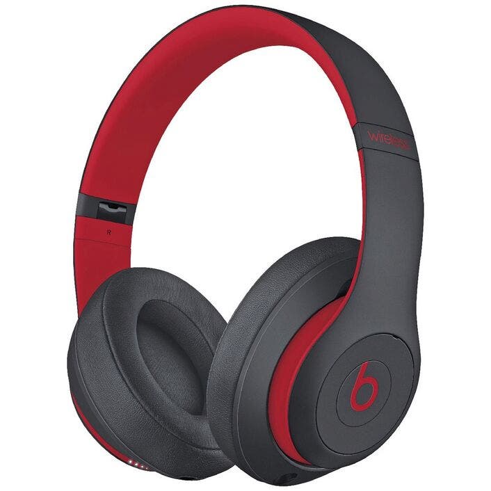 Beats studio 3 built in 2025 mic
