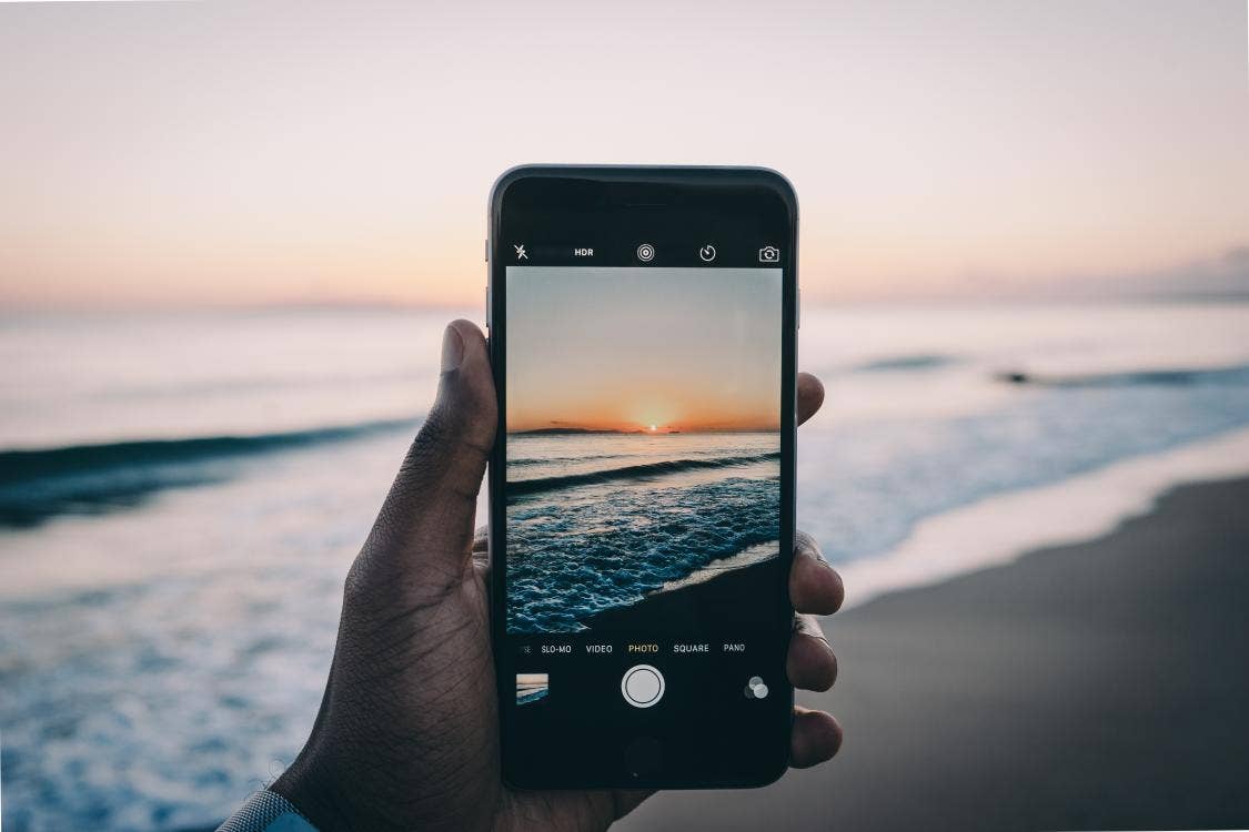 Compact Cameras vs. Phone Cameras - What You Need To Know