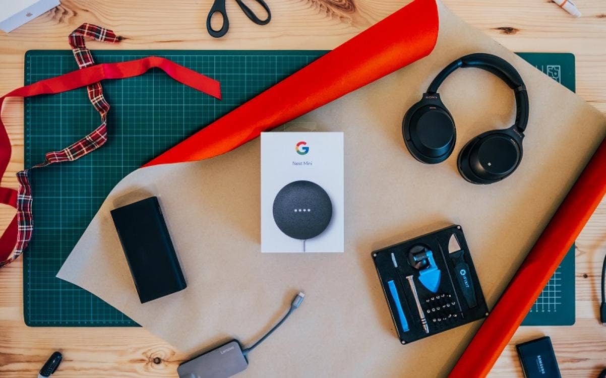 Christmas Gift Guide: For the Gadget Lover 